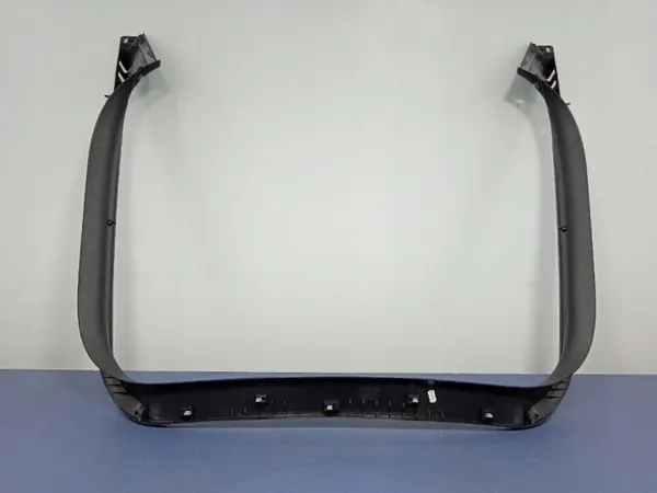 Moldura de maletero VW Arteon OEM 3G8867603 - Usado image 7