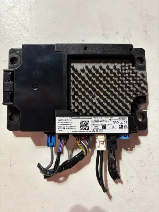Ford Puma MK2 Bluetooth-moduuli OEM RU5T-14H317-FEJ image 2