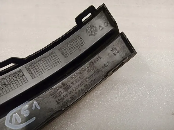 Grade de Para-choque Direito VW Golf VII 7 Lift 5G0853666L image 4