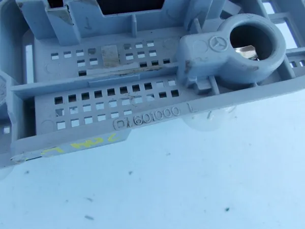 Insert de Feu Arrière Mercedes C-Class W204 Berline 2013 Gauche image 5