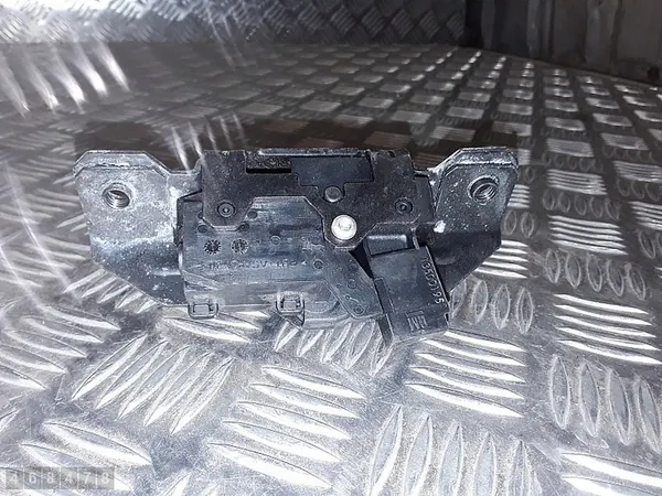 2010 Opel Astra Blokada 13500195 image 3