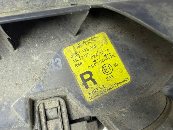 Phare avant droit Peugeot 406 2002 OEM 0301175002 image 6