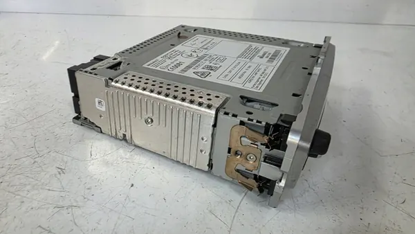 Radio CD Renault OEM 281158023R para Scenic III Lift image 4