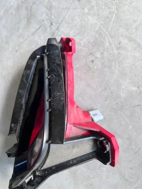 Feu de pare-chocs arrière gauche OEM 92405-J7300 image 3