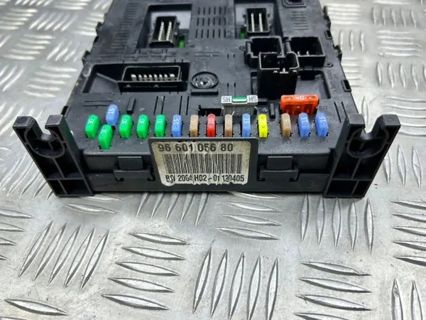 Module confort OEM 9660105680 pour Peugeot 307 1.6L image 3