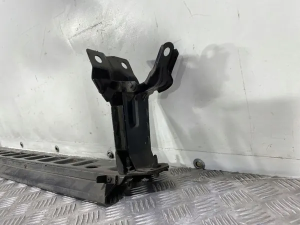 FBZ23577 OEM Untere Kühlerhalterung für Volvo XC60 image 3
