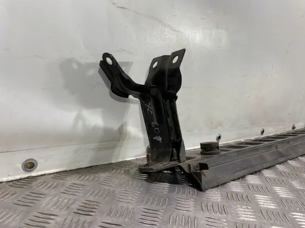 FBZ23577 OEM Untere Kühlerhalterung für Volvo XC60 image 5