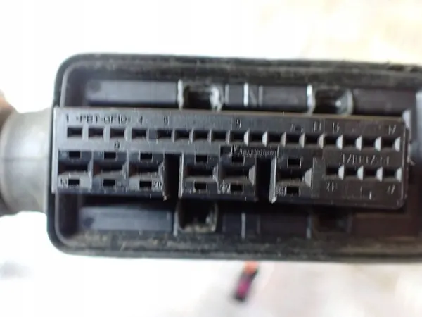 Audi A6 C7 dörrlåsaktuator OEM 8K0972702 image 5