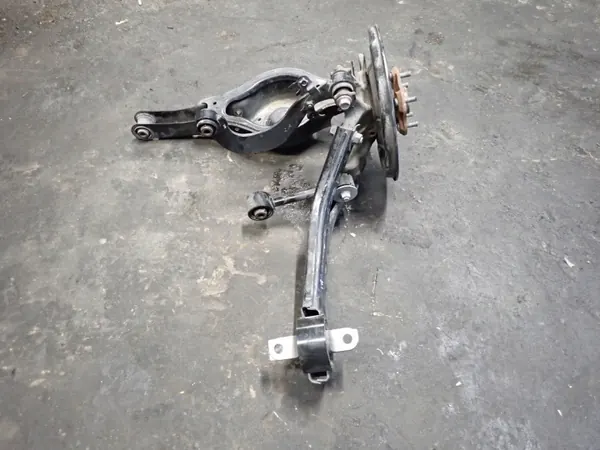 Kit Suspension Arrière Gauche OEM 48730-0E100 Toyota Sienna image 3
