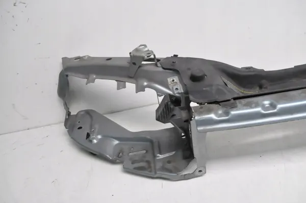 Volvo C70 II etuohjausvahvistus OEM 268867 image 4