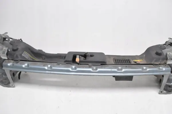 Volvo C70 II etuohjausvahvistus OEM 268867 image 7
