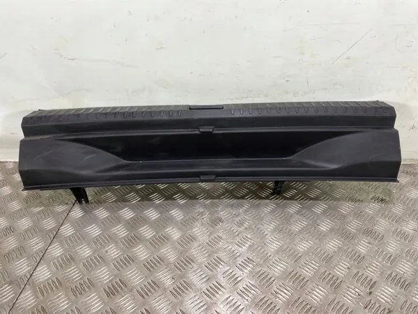 OEM FBZ20209 Bagageutrymmes tröskelskydd Seat Arona 2018 image 2