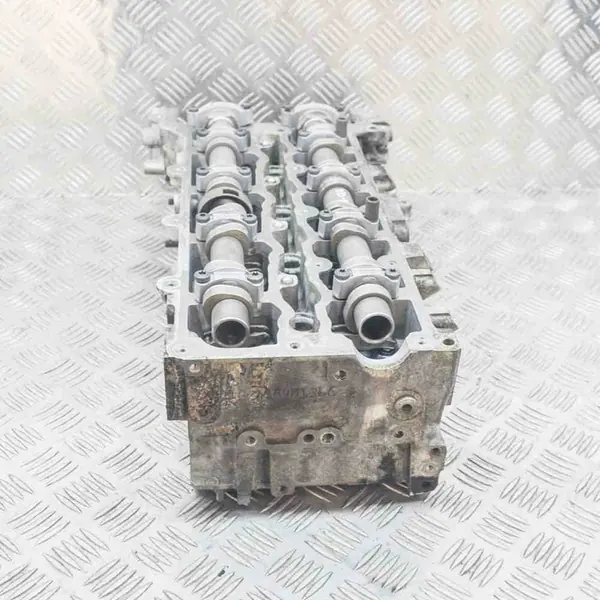 Mercedes W906 OM651 Diesel Engine Head image 2