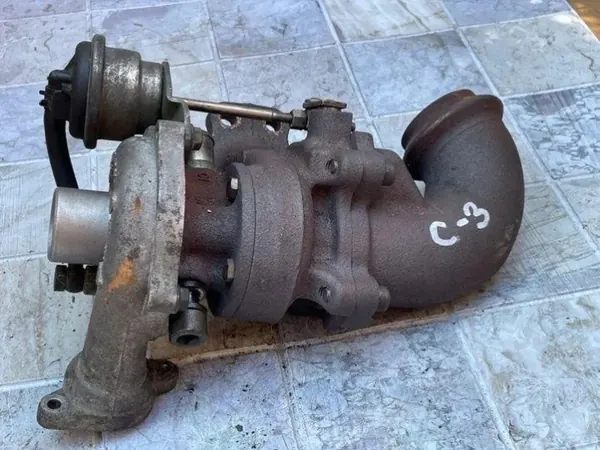 Turbocharger CITROËN C3 I 1.6L 81kW 2003 image 2