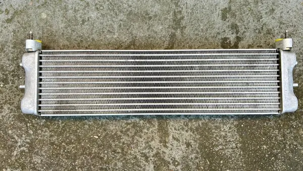 Refroidisseur d'huile BMW OEM 2284260 pour F06 M6 Gran Coupé image 2