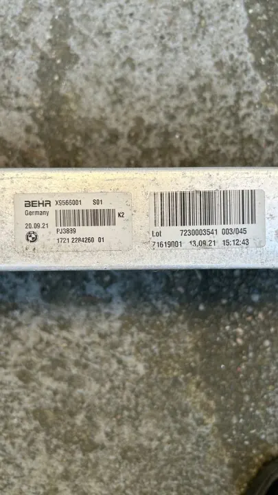 Refroidisseur d'huile BMW OEM 2284260 pour F06 M6 Gran Coupé image 3