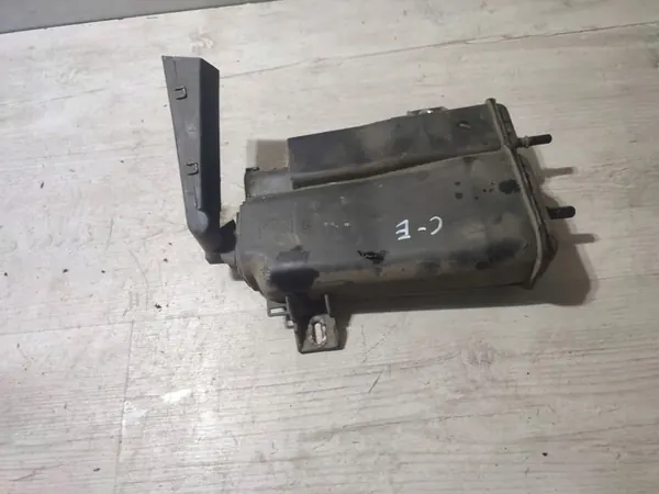 Kolfilter Opel Corsa E 2018 image 4