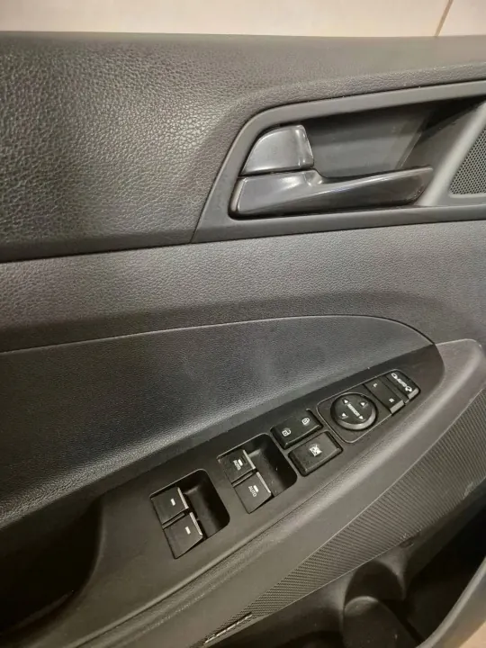 Hyundai Tucson III Ovipeite Vasen Etu OEM 82351-D7000 image 3