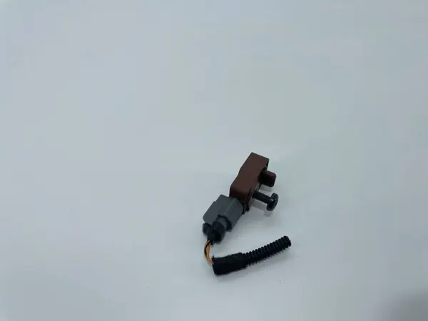 Connecteur de capteur de choc OEM 13583353 pour Opel Corsa E image 6