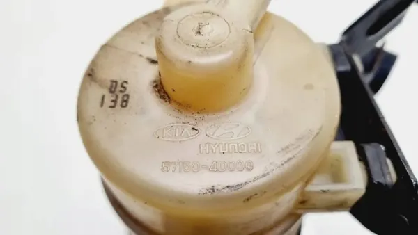 Servobehälter OEM 571504D000 Kia Carnival image 4