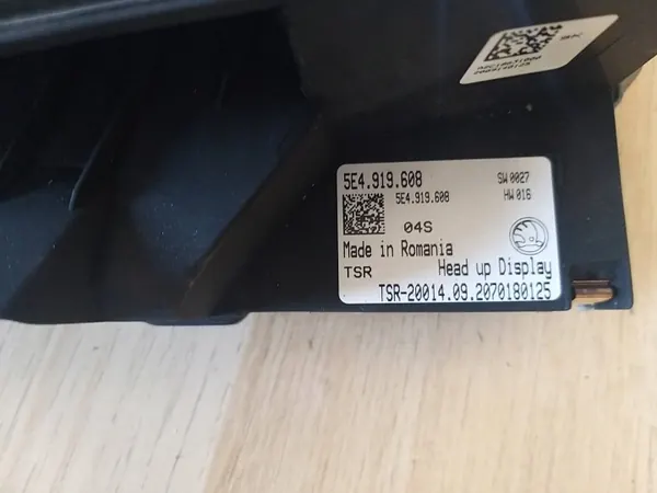 Skoda Octavia IV 5E Head Up Display 5E4919608 image 3