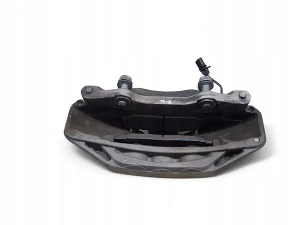 Audi Q7 4M 2020 Etujarrusatula image 2