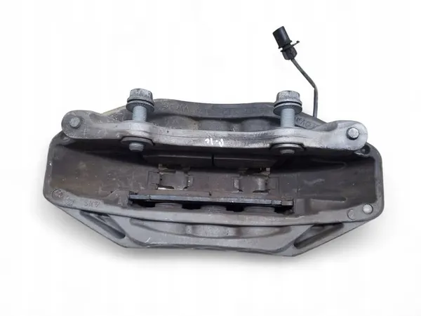 Audi Q7 4M 2020 Etujarrusatula image 7