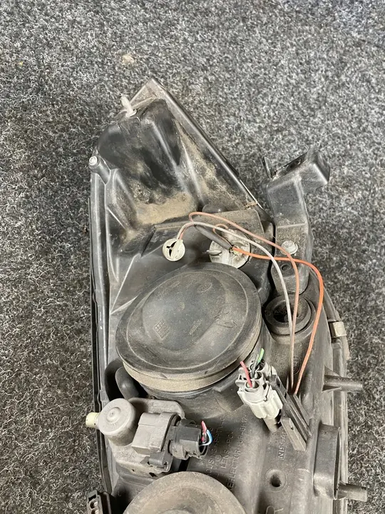 Nissan Primera P12 Oikea Etuvalo 26010 AU800 image 9