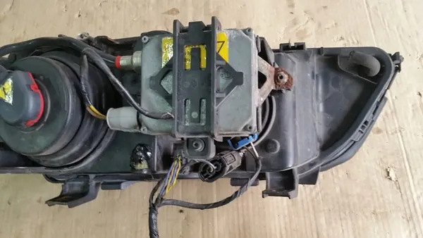 Cubierta de faro BMW OE 63128375448 image 8