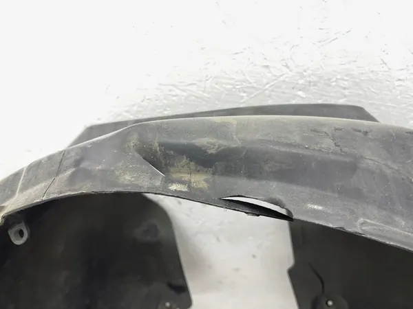 AUDI A3 8V0 13-16 Right Front Wheel Arch 8V0821172 image 2