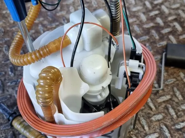 Bomba de combustível Volkswagen OE 3Q0919051AC image 5