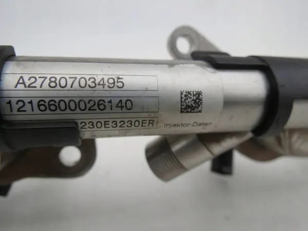 Brandstofrail rechts Mercedes-Benz CLS W218 2011-2017 A2780703495 image 3