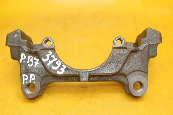 Bremssattelträger rechts vorne VW Passat B7 image 8