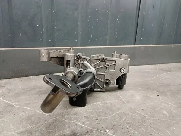 Pompe à huile OEM 00-024-0622 pour Opel Astra V image 2