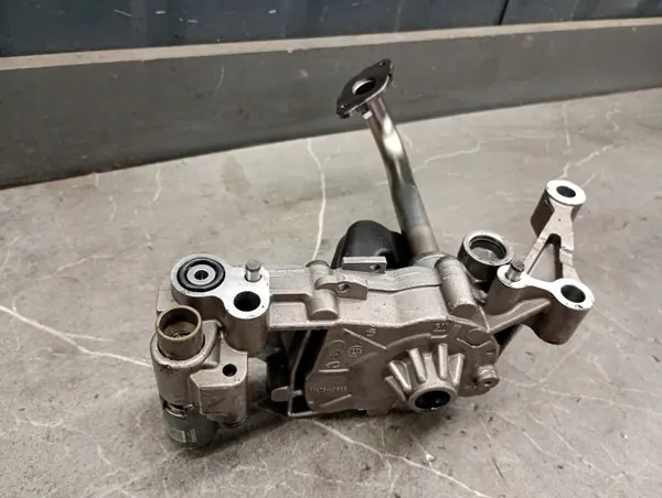 Pompe à huile OEM 00-024-0622 pour Opel Astra V image 5