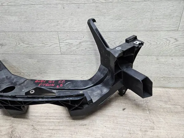 Audi Q4 e-tron oikea etuvalo OEM 89A805326A image 3