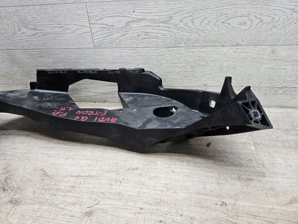 Audi Q4 e-tron oikea etuvalo OEM 89A805326A image 6