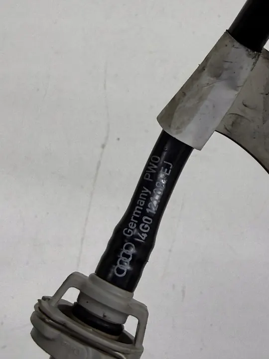 AUDI A6 C7 3.0 TDI CRT tubo de ventilación OEM image 7