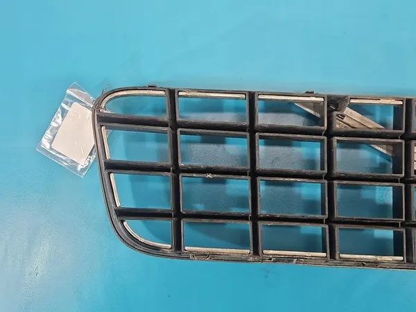 Grill Volvo XC90 I 02-06 image 8