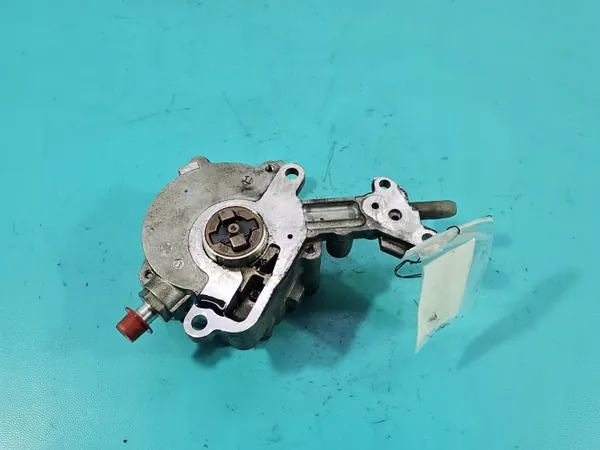 Bomba de vacío OEM 038145209M para VW Jetta V 1.9 TDI image 4