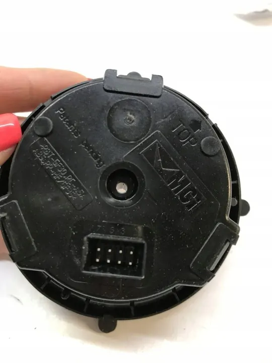 BMW E87 E90 E60 F10 F25 E92 Spegeljusteringsmotor 7191398 image 4