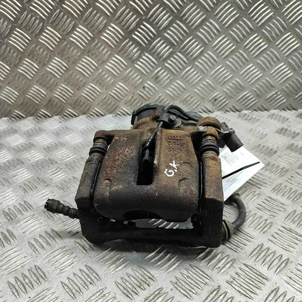 Audi A7 S7 4G 2017 Vasemman Takajarrusatulan OEM 8K0615425 image 3