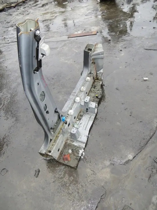 Pilier Avant Gauche Suzuki Vitara III OEM c/1121 image 4