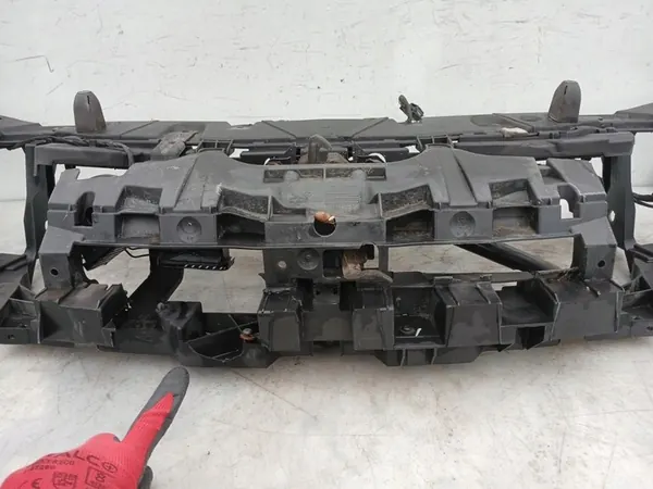 RENAULT LAGUNA III Frontverstärkung 2007-2015 OEM image 4