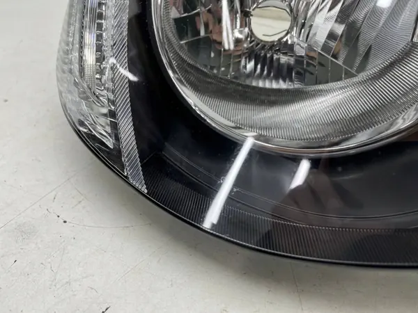 Faros derecho Mitsubishi L200 KA KB 05-10r. H4 OEM image 8