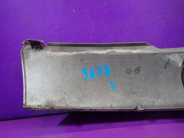 VW Lupon jäähdyttimen kyltti OEM Zawada-378390- Käytetty image 4