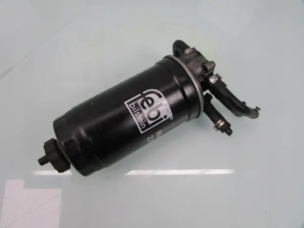 VW Passat B5 1.9 TDI Bränslefilterhus image 4