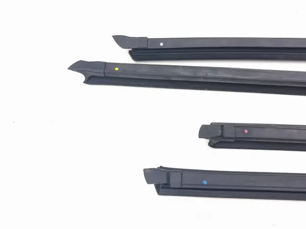 OEM AMD213644 Fronttür-Fensterdichtung - Gebraucht image 5