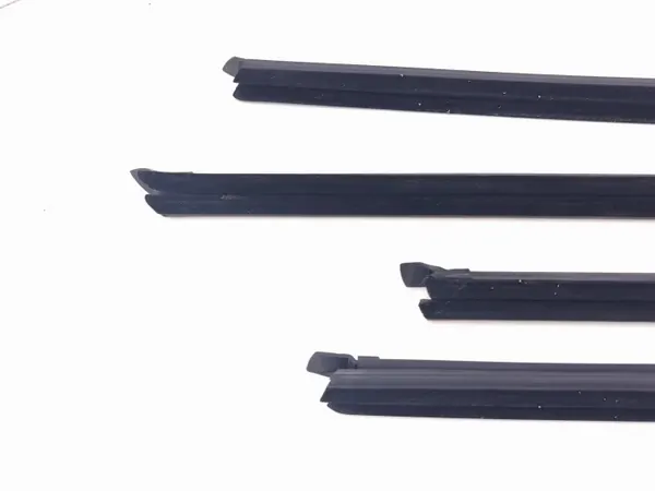 OEM AMD213644 Fronttür-Fensterdichtung - Gebraucht image 9