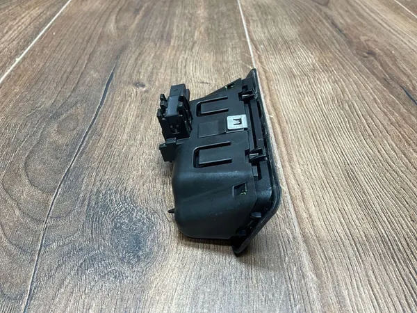 Takaluukun kahva BMW 5 TOURING (E61) 51247118158 image 2